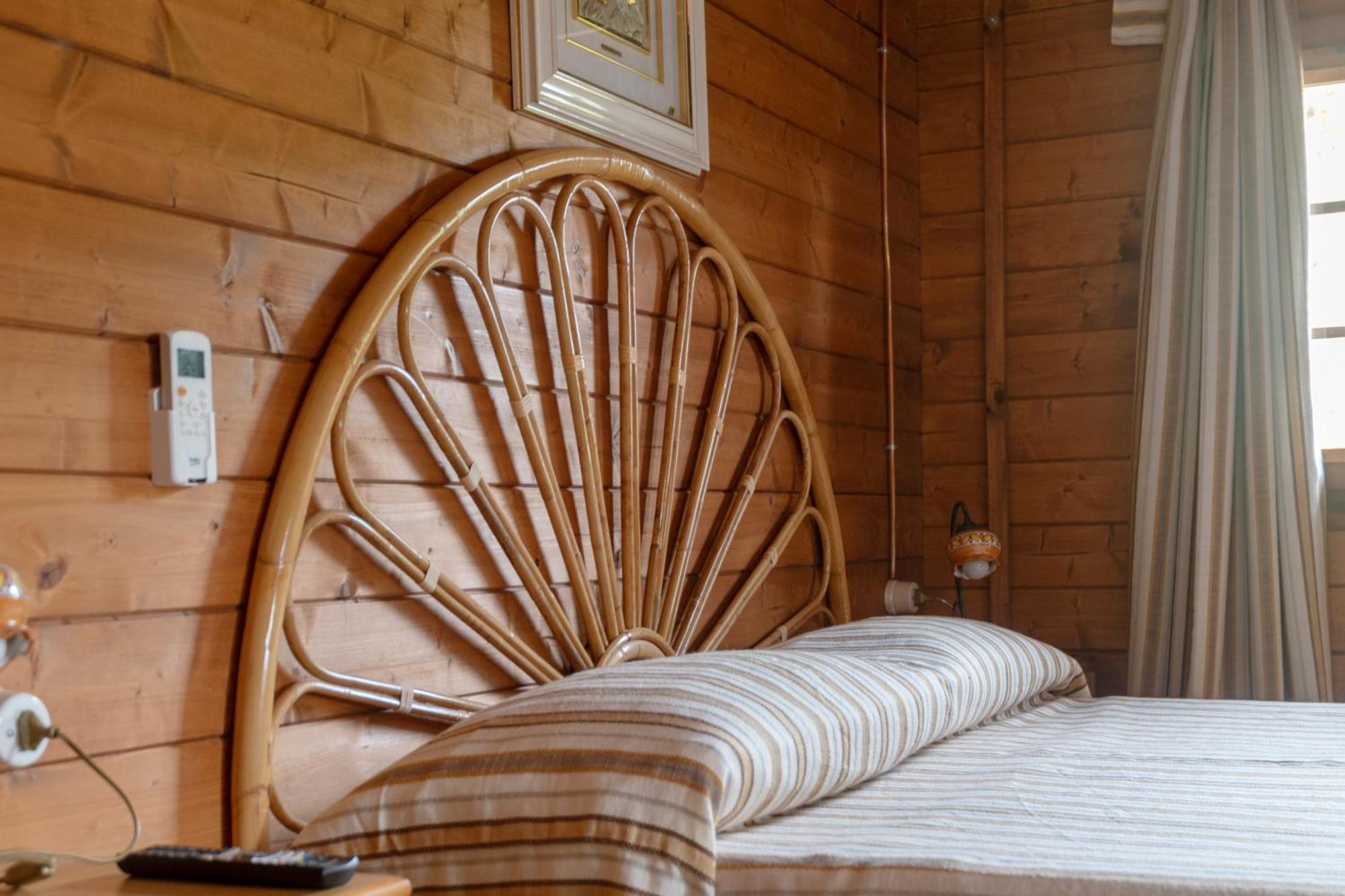 I Lecci Bed & Breakfast *